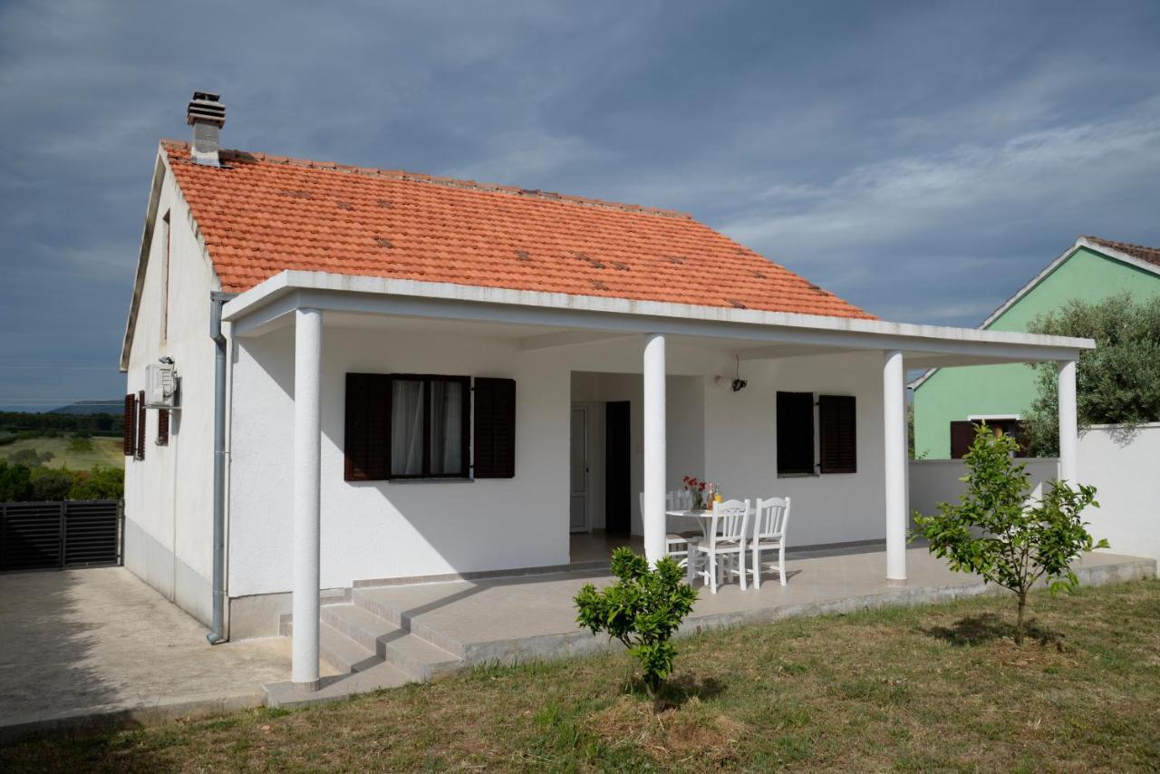 Casa Di Felicita Villa Biograd Na Moru Luaran gambar