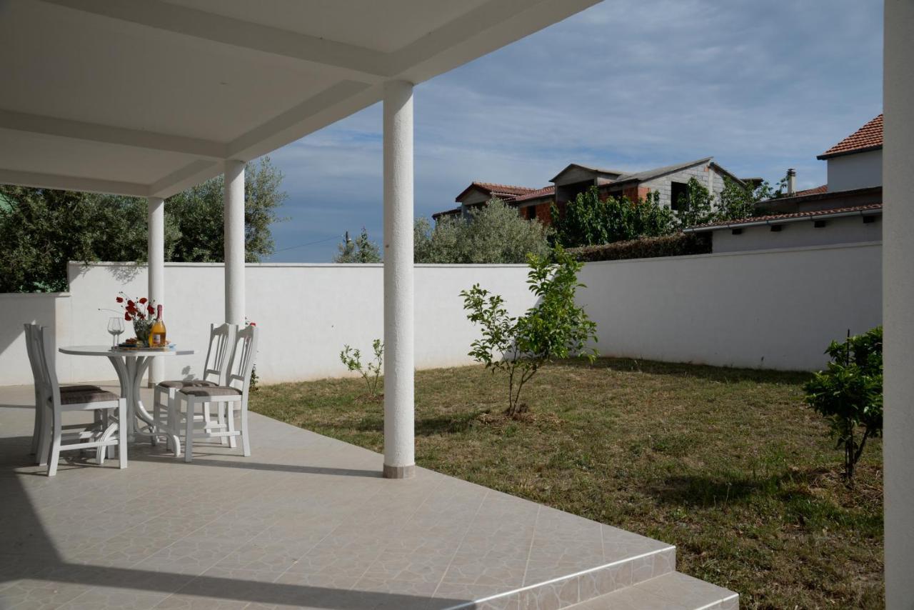 Casa Di Felicita Villa Biograd Na Moru Luaran gambar